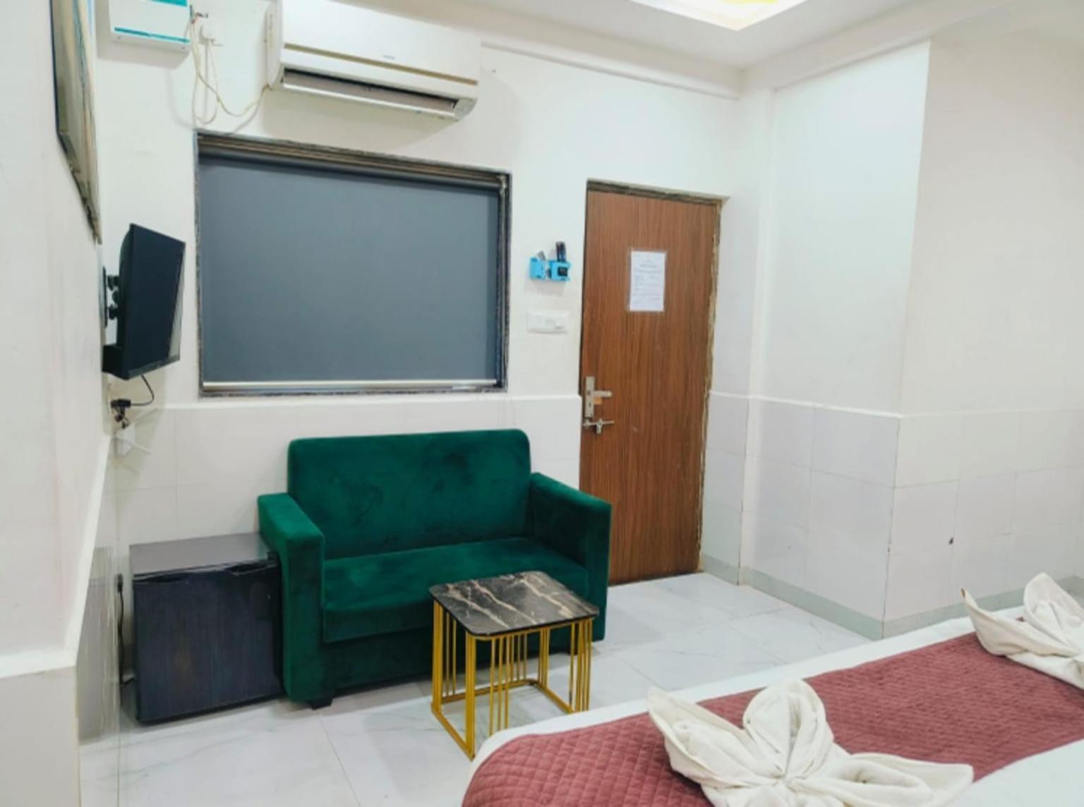 Hotel Small Daddy Plus Calangute Eksteriør bilde